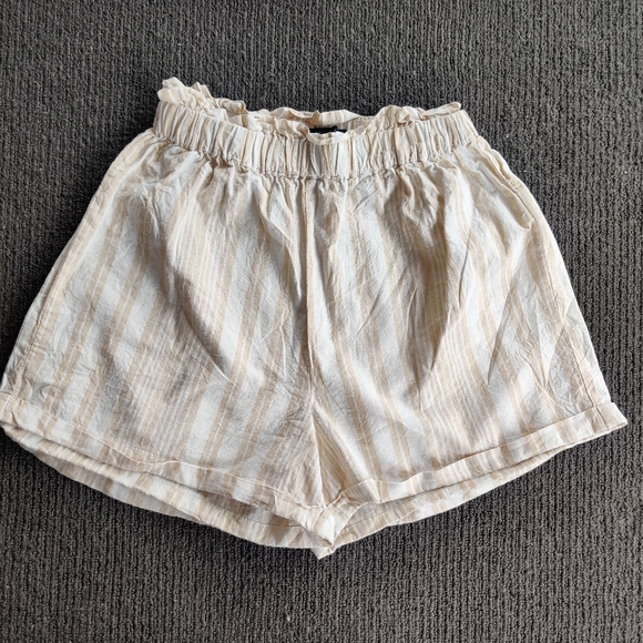 COTTON ON|| TOP AND SHORTS SET SIZE 6 - Picture 8 of 10